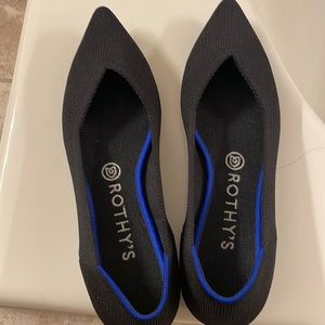 Rothys flats